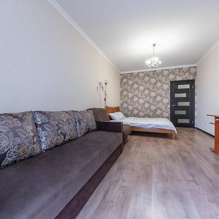 Appartamento Flatrent Drahomanova 2A Kiev Esterno foto