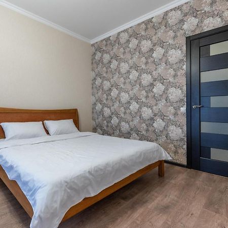 Appartamento Flatrent Drahomanova 2A Kiev Esterno foto