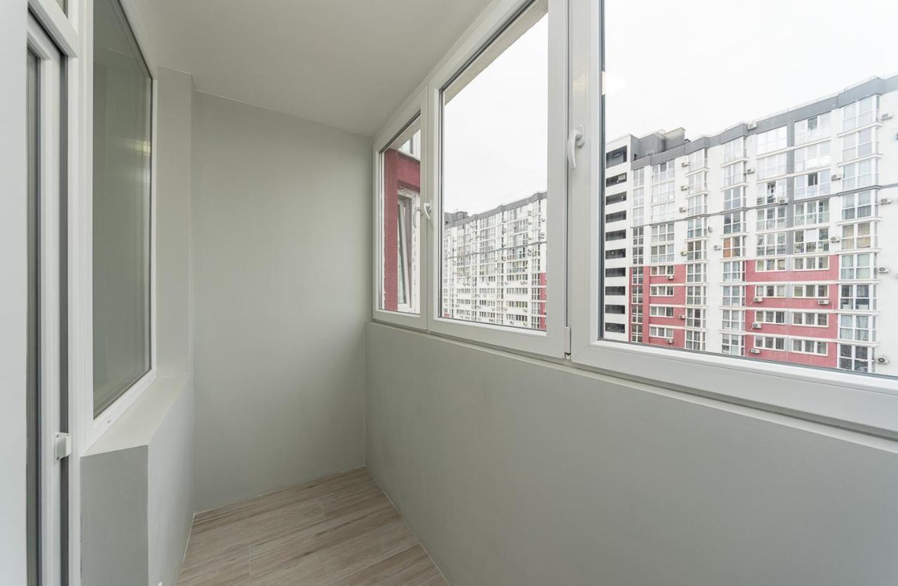 Appartamento Flatrent Drahomanova 2A Kiev Esterno foto
