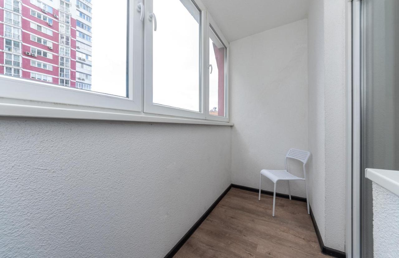 Appartamento Flatrent Drahomanova 2A Kiev Esterno foto