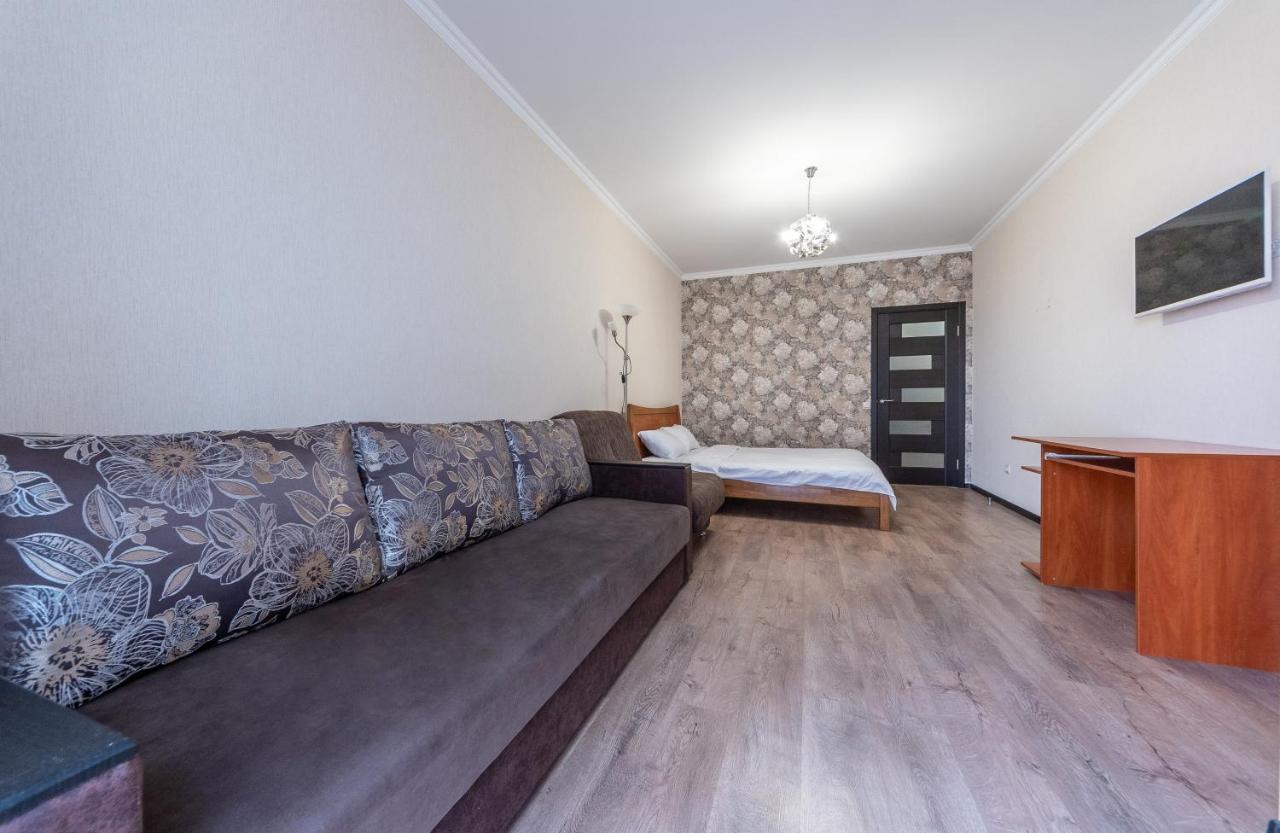 Appartamento Flatrent Drahomanova 2A Kiev Esterno foto