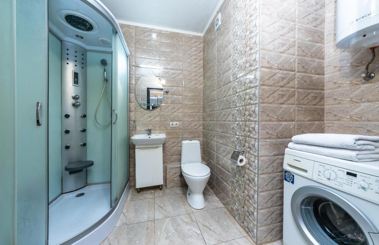 Appartamento Flatrent Drahomanova 2A Kiev Esterno foto