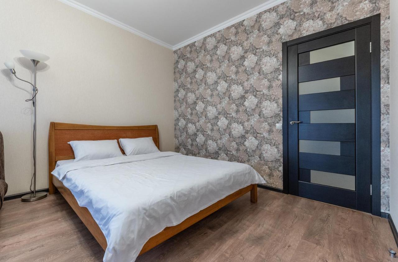 Appartamento Flatrent Drahomanova 2A Kiev Esterno foto