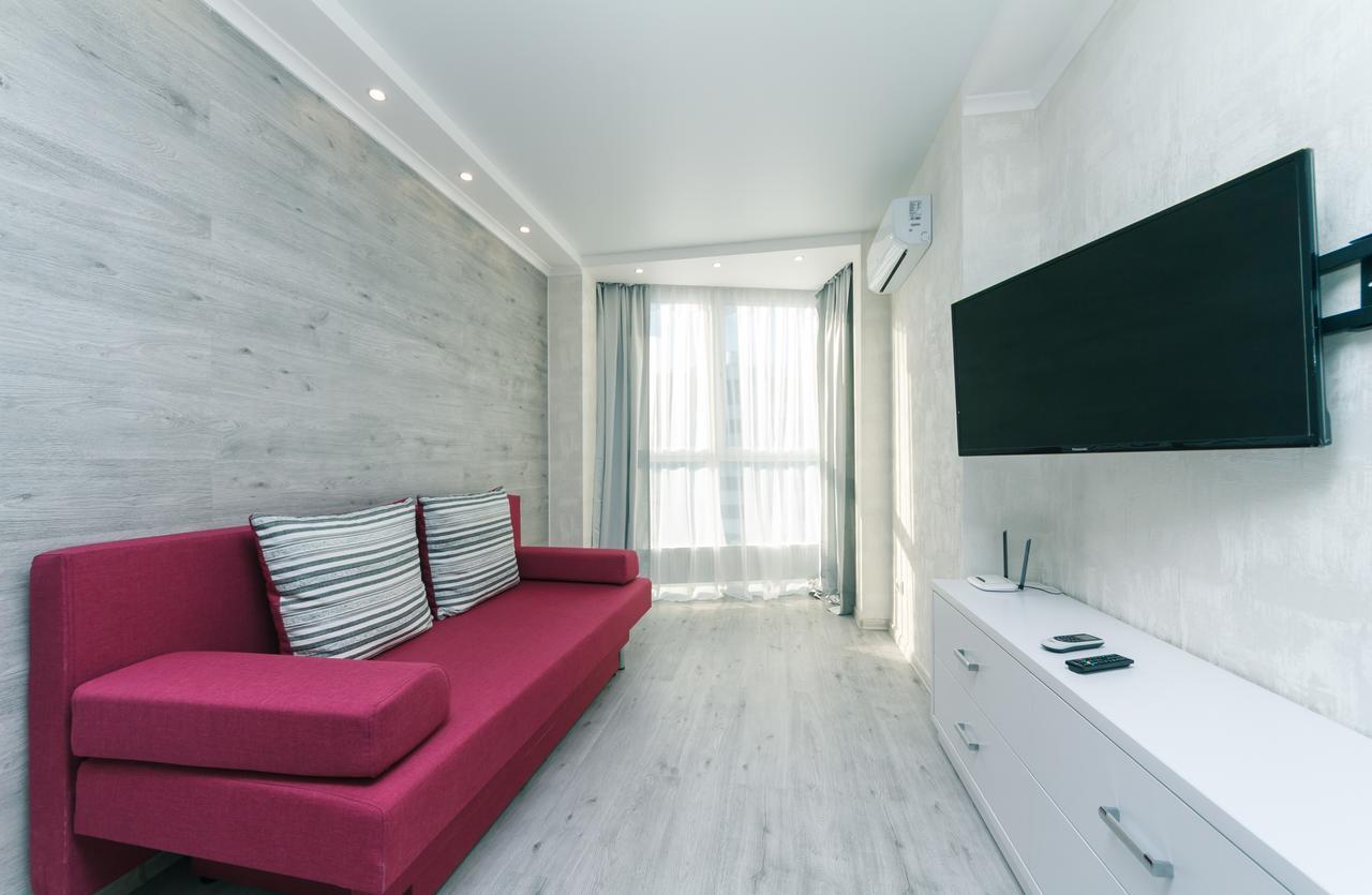 Appartamento Flatrent Drahomanova 2A Kiev Esterno foto