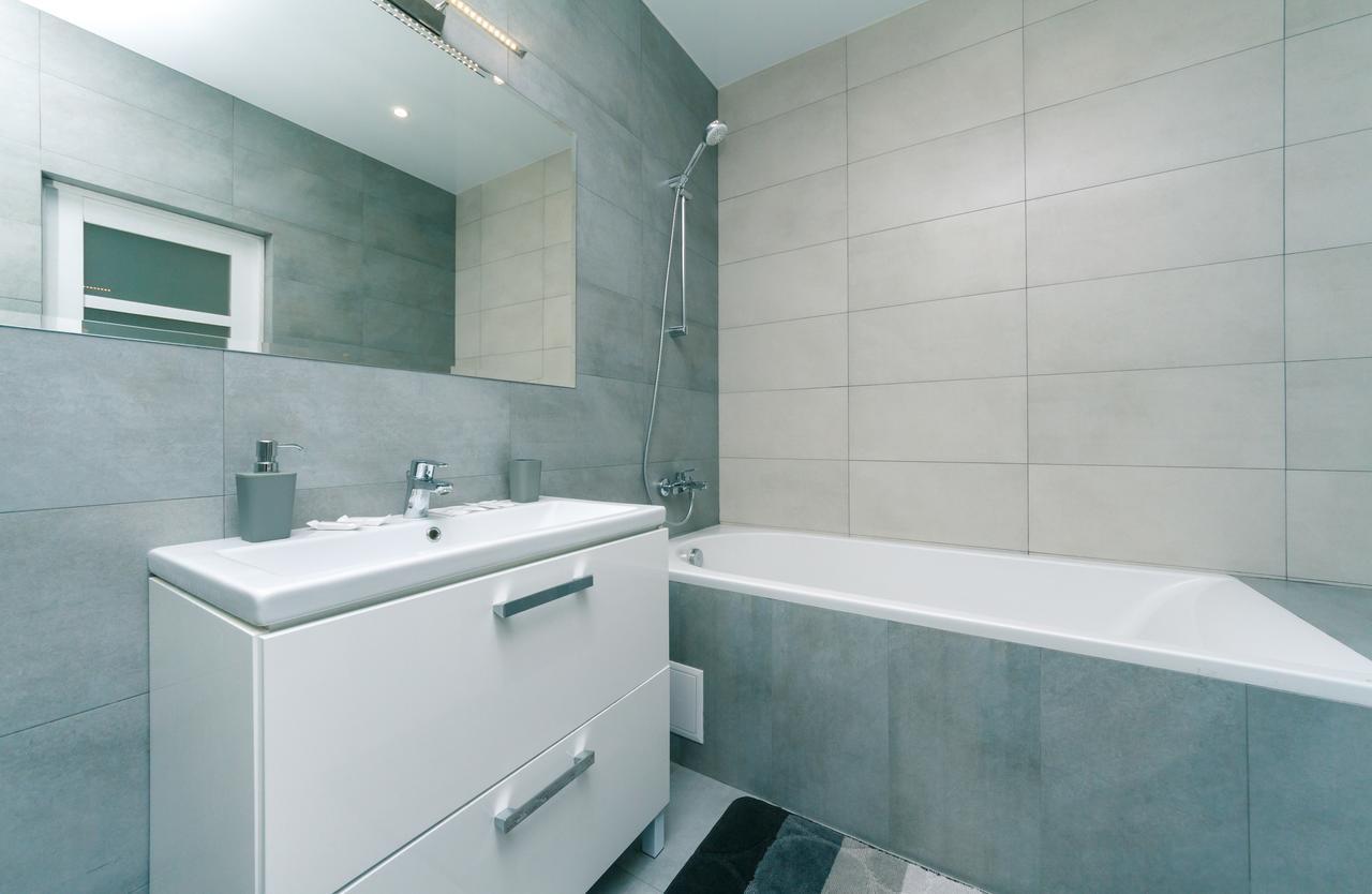 Appartamento Flatrent Drahomanova 2A Kiev Esterno foto